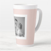 Moderne familiefoto Gemakkelijk met een eenvoudige Latte Mok (Rechterhoek)