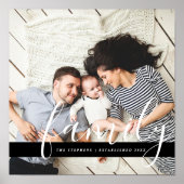 Moderne familiemonogram en datum van vaststelling poster (Voorkant)