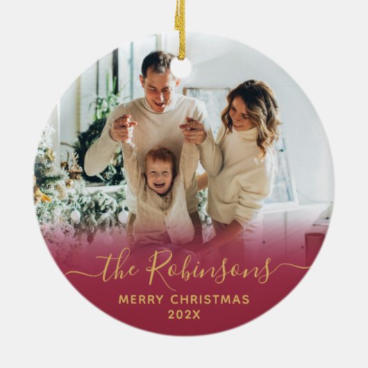 Moderne familienaam Script Foto Vrolijk Kerstfeest Keramisch Ornament (Achterkant)