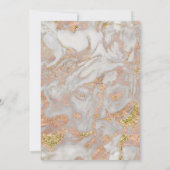 Moderne Faux Roos Gouden Marmer Bruiloft Uitnodigi Kaart (Achterkant)