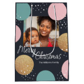 Moderne feestelijke Stippen Snowy Foto Kerstmis Medium Cadeauzakje (Achterkant)