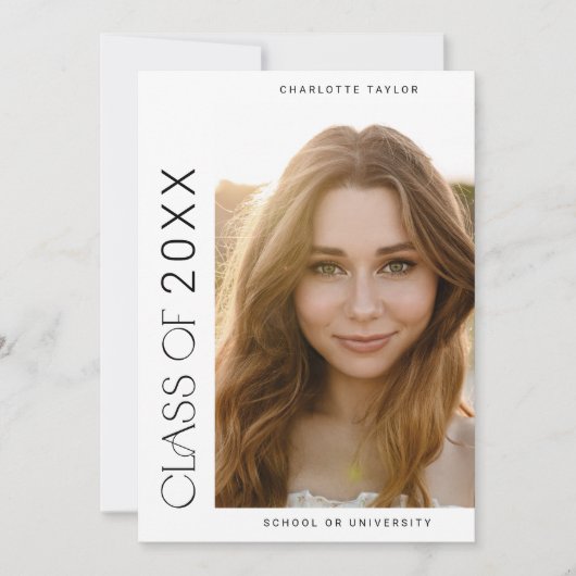 Moderne Fete Minimal Class of 2025 Foto Afstuderen Aankondiging (Voorkant)