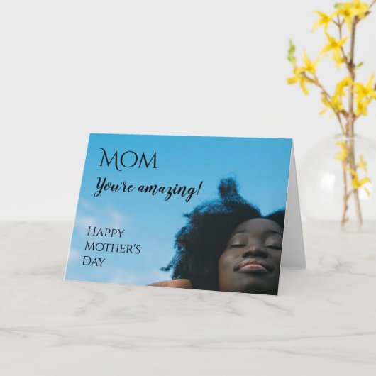 Moderne fijne moederdag YOU'RE AMAZING Foto Kaart (Gele Bloem)