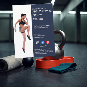 Moderne fitnesspromotie fotomarketingontwerp briefkaart