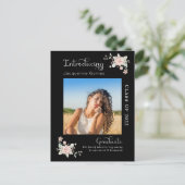 Moderne Floral Afstuderen 2022 Foto-uitnodiging Uitnodiging Briefkaart (Staand voorkant)