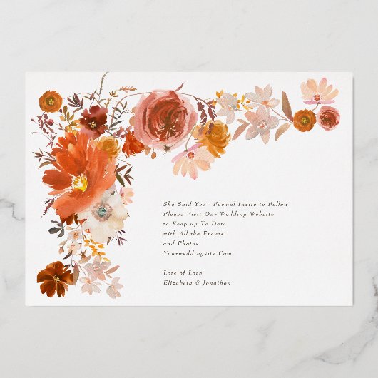 Moderne Floral Lijst foto bewaart de datum Gold Folie Uitnodiging (Achterkant)