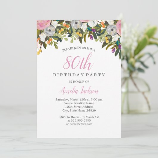 Moderne Floral Pink 80th Birthday Invitation Kaart (Staand voorkant)