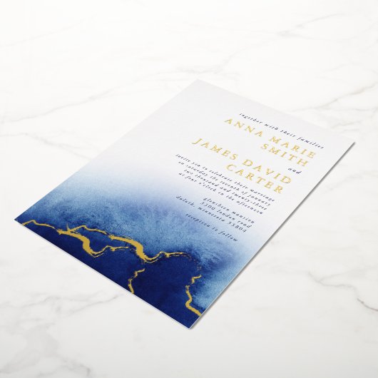 Moderne Folie Blue Waterverf Wedding Invitation Folie Uitnodiging (Gedraaid)
