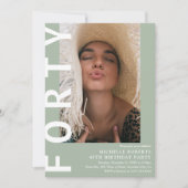 Moderne FORTY Foto 40th Birthday Party Invitation Kaart (Voorkant)