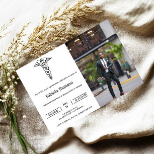 Moderne foto afstudeerceremonie medicijnen aankondiging