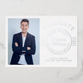 Moderne foto-Afstuderen Afstuderen zilver Folie Uitnodiging (Voorkant)