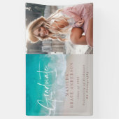 Moderne foto afstuderen oceaanstrandscript modern spandoek (Verticaal)