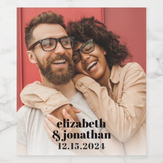 Moderne foto Bold Typography Custom Wedding Wijn Etiket (Enkel label)