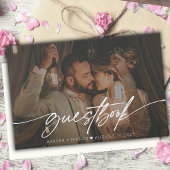 Moderne foto Elegant Script Monogram Bruiloft Gastenboek