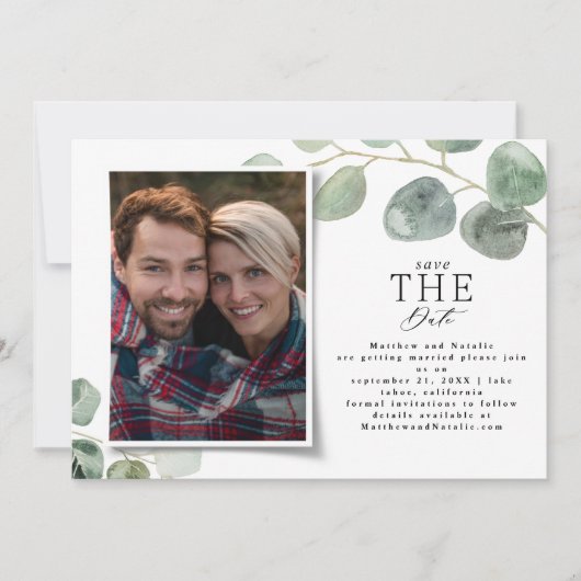 Moderne foto-elegante eucalyptus slaat de datum op feestdagenkaart (Voorkant)