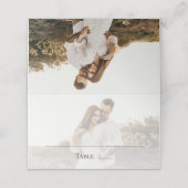 Moderne foto en overlay bruiloft plaatskaartje (Buitenkant ongevouwen)