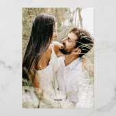 Moderne foto en zwarte overlay bruiloft folie uitnodiging (Achterkant)