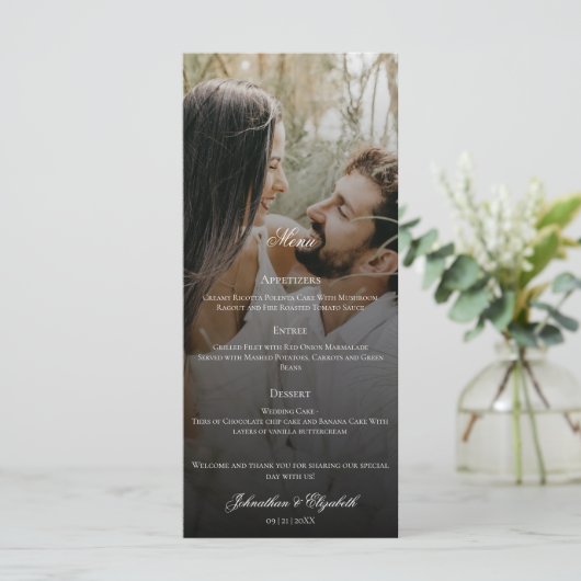 Moderne foto en zwarte overlay bruiloft menu (Staand voorkant)