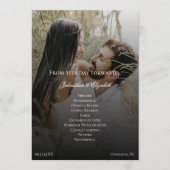 Moderne foto en zwarte overlay bruiloft programmakaart (Voorkant)