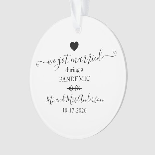 Moderne foto gehuwd tijdens pandemische keepomwill ornament (voorkant)