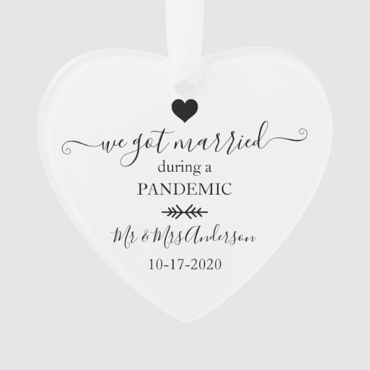 Moderne foto gehuwd tijdens pandemische keepomwill ornament (voorkant)