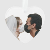 Moderne foto gehuwd tijdens pandemische keepomwill ornament (achterkant)