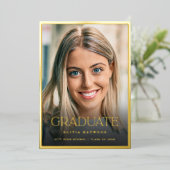 Moderne foto Gold Graduation Party Folie Uitnodiging (Staand Voorkant)