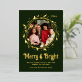 Moderne Foto Merry & Bright Script Krans Folie Feestdagenkaart (Staand Voorkant)