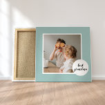 Moderne foto Mint Lovely Grandma Gift Canvas Afdruk<br><div class="desc">Of je nu op zoek bent naar een cadeautje voor Moederdag, een cadeau voor verjaardagen, of gewoon je oma wilt shows hoeveel ze voor je betekent, de Moderne Foto Mint Lovely Grandma Gift is de perfecte keuze. Het is een mooie en sentimentele manier om de speciale band tussen een grootmoeder...</div>