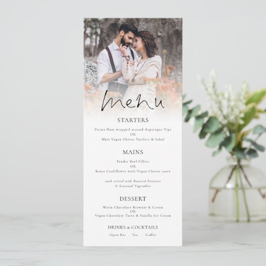 Moderne foto-overlay Elegant Script Wedding Menu (Staand voorkant)