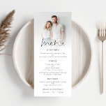 Moderne foto overlay script bruiloft menu<br><div class="desc">Modern Photo Overlay Script Wedding Menu. Een informele set typografie in zwart voor de hoofdkop Menu ter aanvulling van de rest van de tekst die u gemakkelijk kunt personaliseren. Vervang de voorbeeldfoto door je eigen favoriet.</div>