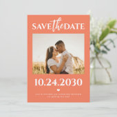 Moderne foto QR code fel sinaasappel bruiloft Save The Date (Staand voorkant)