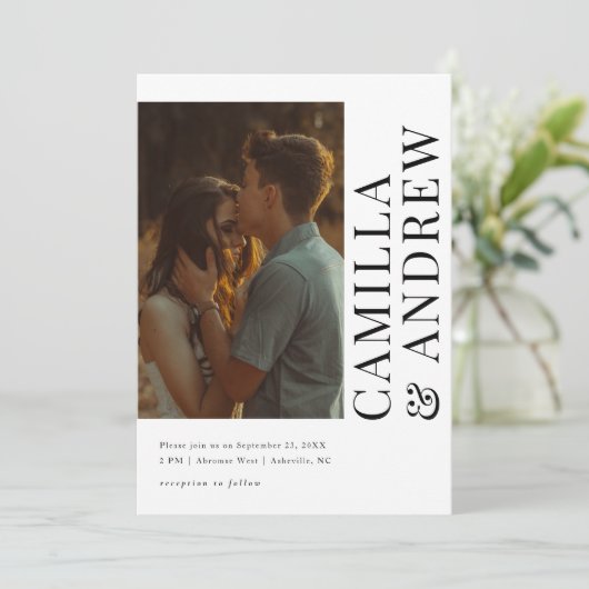 Moderne foto QR-code RSVP Bruiloft Kaart (Staand voorkant)