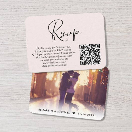 Moderne foto QR Code Weddenschap RSVP Roze Informatiekaartje