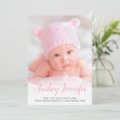 Moderne foto roze script hart baby meisje geboorte aankondiging (Staand voorkant)