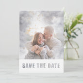 Moderne foto Transparante tekst Overlay Wedding Save The Date (Staand voorkant)