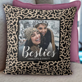 Moderne foto van beste vriendenknopard kussen