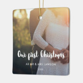 Moderne foto van ons eerste kerstpaar keramisch ornament (Links)