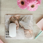 Moderne Foto & wat telt het meest positieve citaat Muismat<br><div class="desc">Introductie van het product "Modern Photo & What Matters Most Positive Quote", exclusief verkrijgbaar bij Zazzle! Dit unieke en inspirerende product combineert de kracht van moderne fotografie met een positieve quote die ons herinnert aan wat echt belangrijk is in het leven. Het product "Modern Photo & What Matters Most Positive...</div>