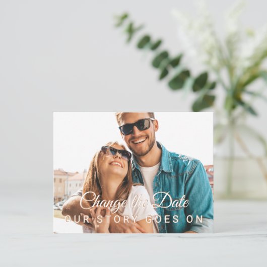 Moderne foto wijzigen de datum bruiloft uitstel briefkaart (Staand voorkant)