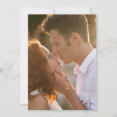 Moderne Fotobruiloftsinvatie met Elegante Script Kaart (Achterkant)