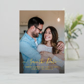 Moderne fotokalligrafie bruiloft Save the Date Folie Uitnodiging (Staand Voorkant)