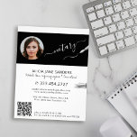 Moderne fotonotaris die agent QR ondertekent Flyer<br><div class="desc">Moderne trendy script professionele,  wettelijk gecertificeerde notaris bij advocatenconsultant op maat gesneden zwarte en witte promotionele flyer met elegante kalligrafie en pennen.          Gemakkelijk om met uw foto en uw automatisch geproduceerde aftastenCODE QR aan uw website of sociale media te personaliseren.</div>