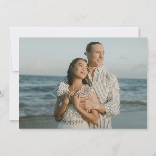 Moderne fotoscript kalligrafie bruiloft save the date (Achterkant)