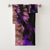 Moderne fractal in zwart en paarse bad handdoek (Insitu)