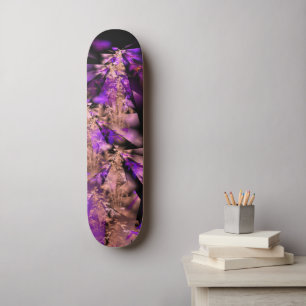 Moderne fractal in zwart en paarse persoonlijk skateboard