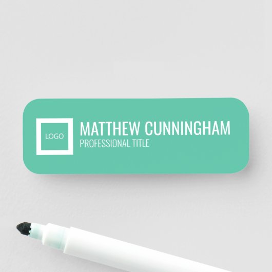 Moderne functie voor aangepaste Logo naam werkneme Naamplaatje (In situ)