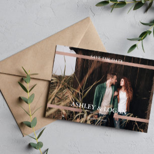 Moderne gedrukte roze gouden huwelijksaankondiging save the date