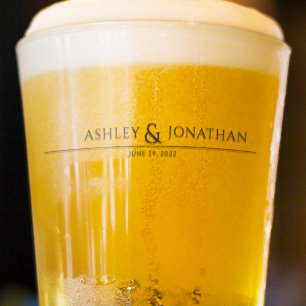 Moderne gedurfde en minimalistische bruiloft glas