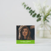 Moderne gedurfde limoengroen professionele QR-code Vierkante Visitekaartje (Staand voorkant)